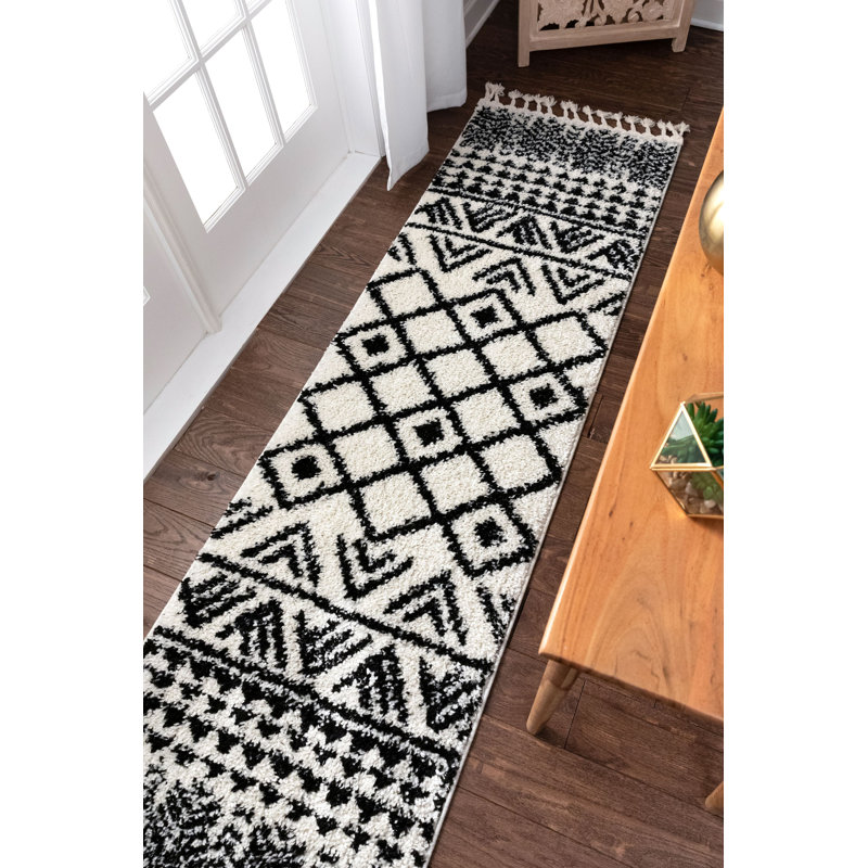 Tapis ivoire à motif géométrique Margund, Tapis de couloir 2 pi 7 po x 9 pi 10 po