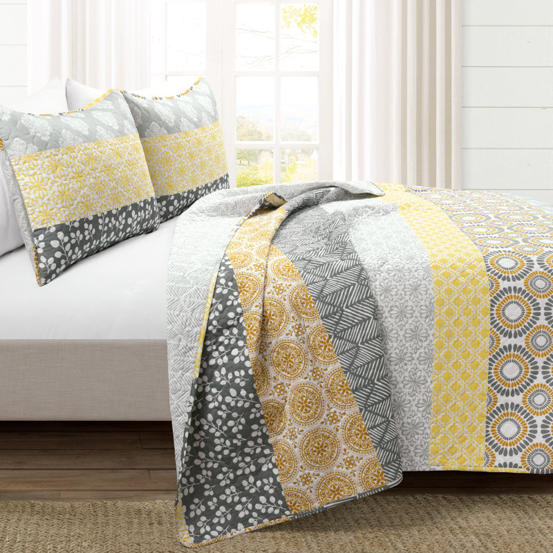 Bohemian 100% Cotton Reversible 3-Piece Quilt Set, King Quilt + 2 King Shams, Yellow/Gray Geometric