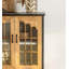 Buffet rustique vieilli avec portes et tiroirs en verre arqué