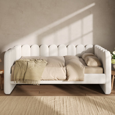 Grand lit de jour rembourré, structure de canapé-lit moderne pour chambre et chambre d'amis, blanc
