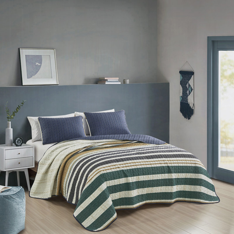 Ensemble de couvre-lit réversible en microfibre à rayures multiples en polyester vert olive, crème et bleu marine matelassé bleu marine