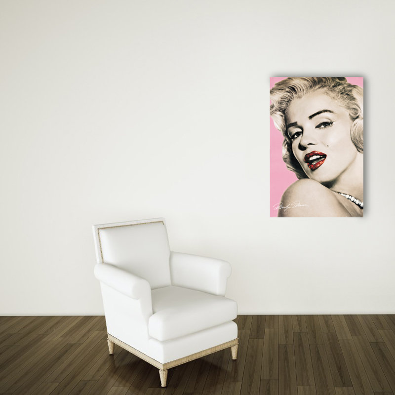 No Frame Memorabilia on Wood