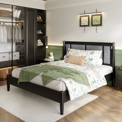 Grands lits robustes, structure en bois d'acacia massif, style industriel pour maison moderne