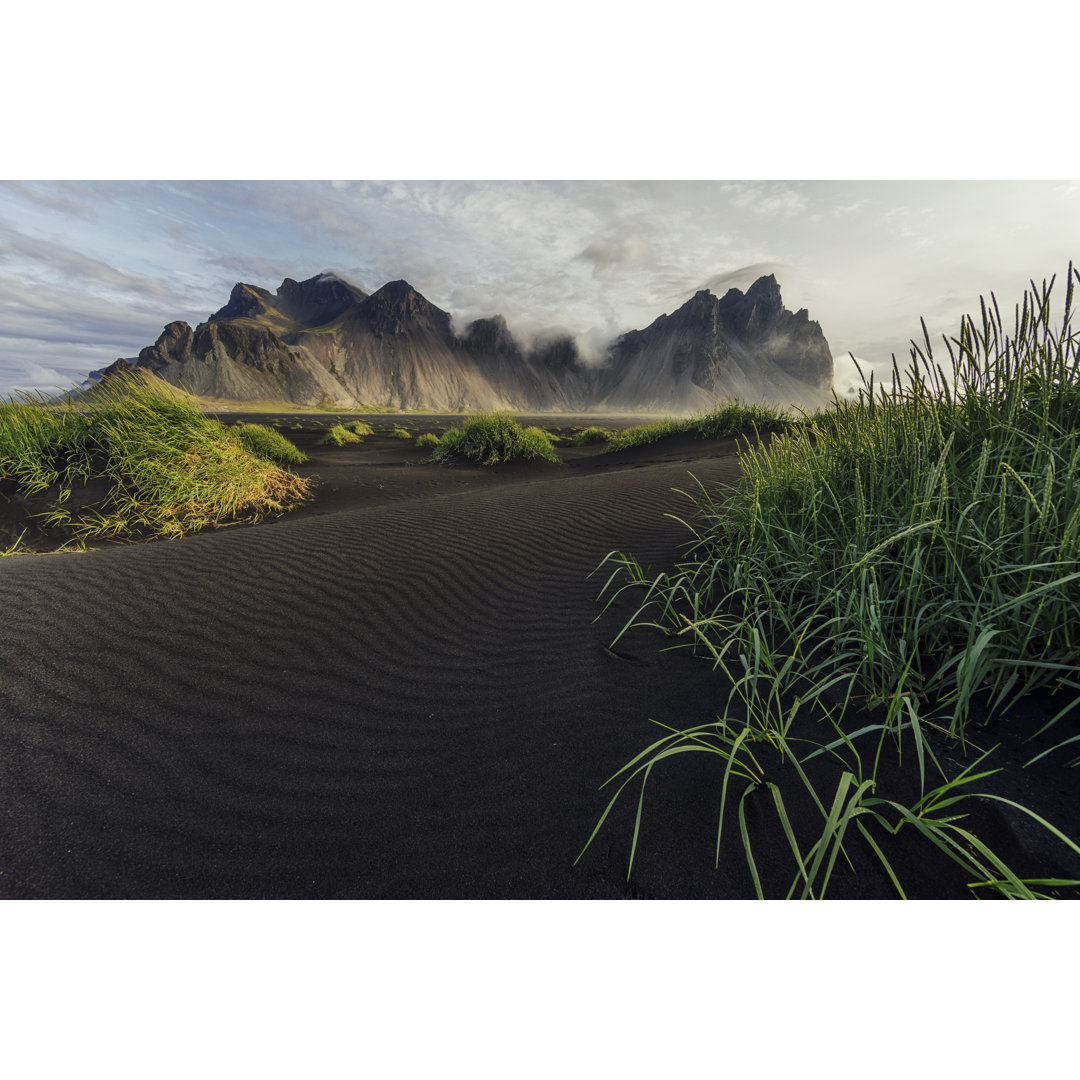 Sonnenaufgang am Vestrahorn von Tunart - Leinwandbild