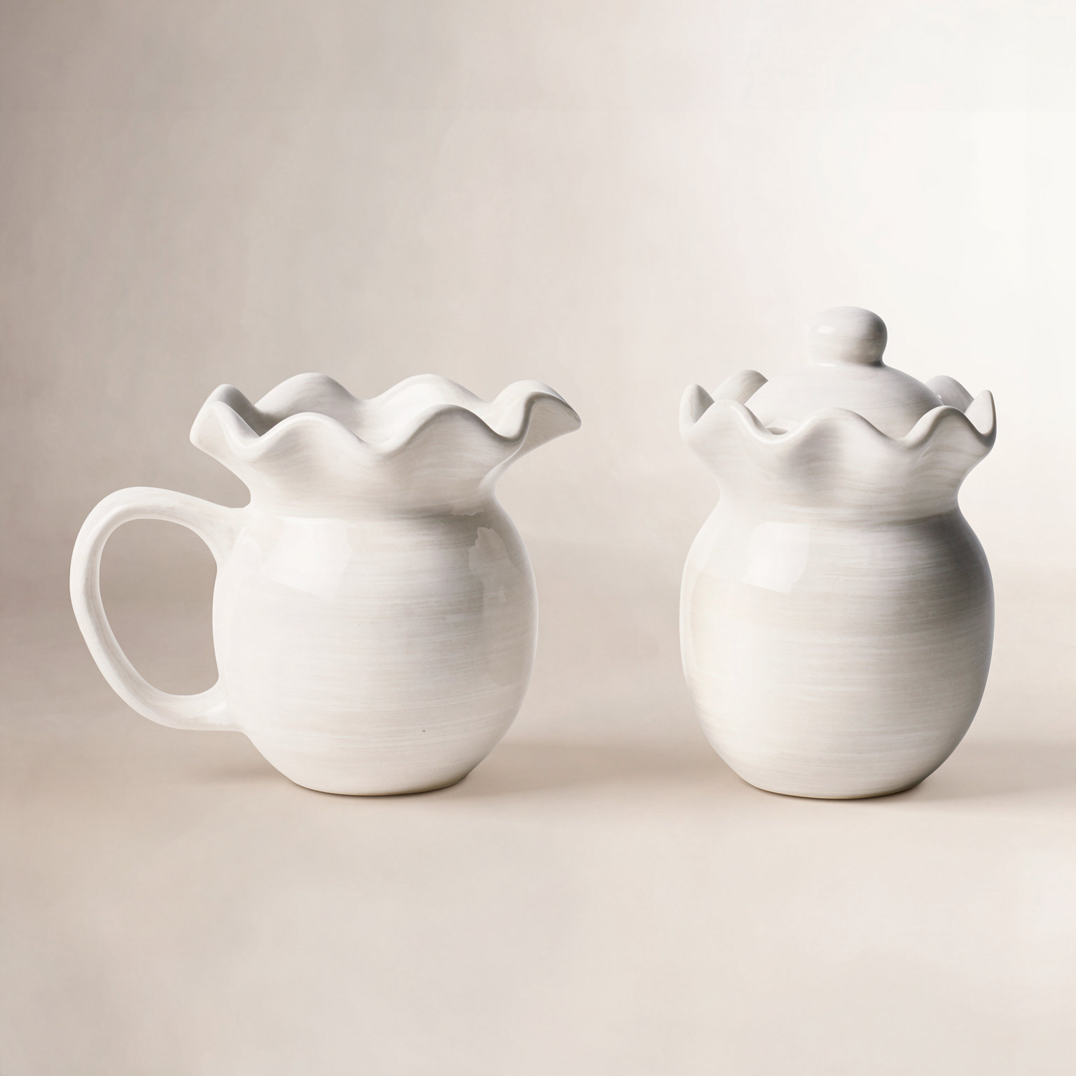 Ruffle Sugar and Creamer Set