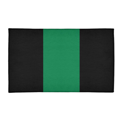 Tapis noir/vert rayé