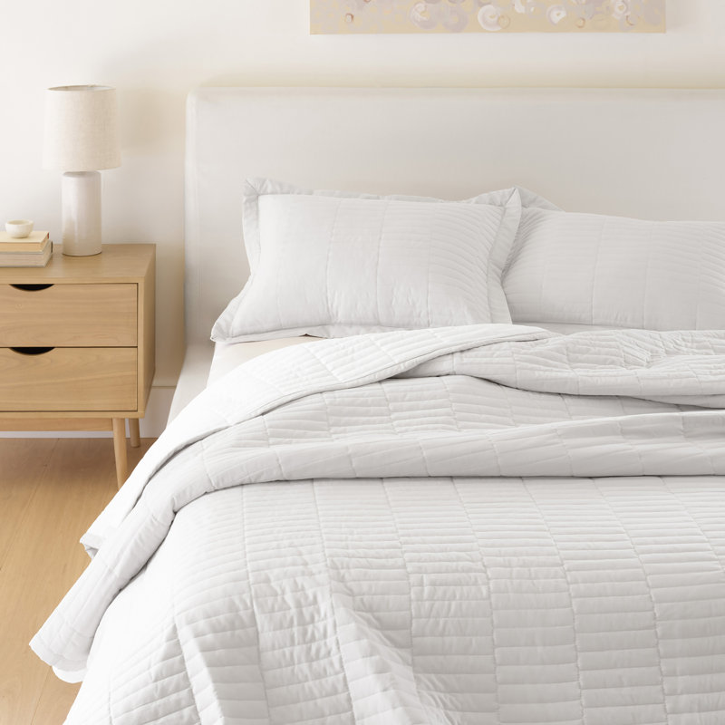 Codora Two-Tone Reversible 3pc. Quilt Set with Shams, White/White, King Quilt