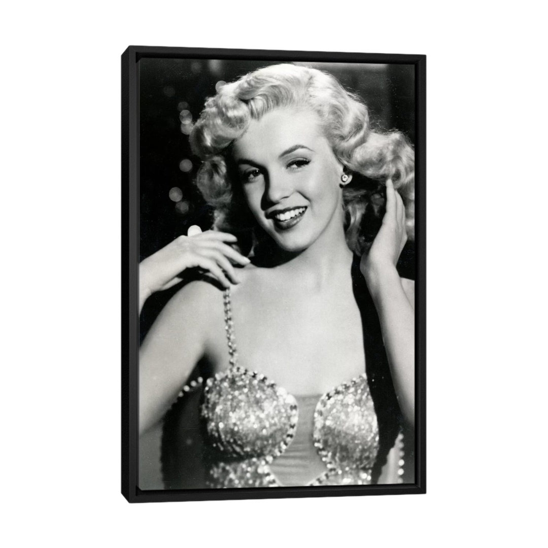 " Marilyn Monroe I " by Radio Days East Urban Home Mat 