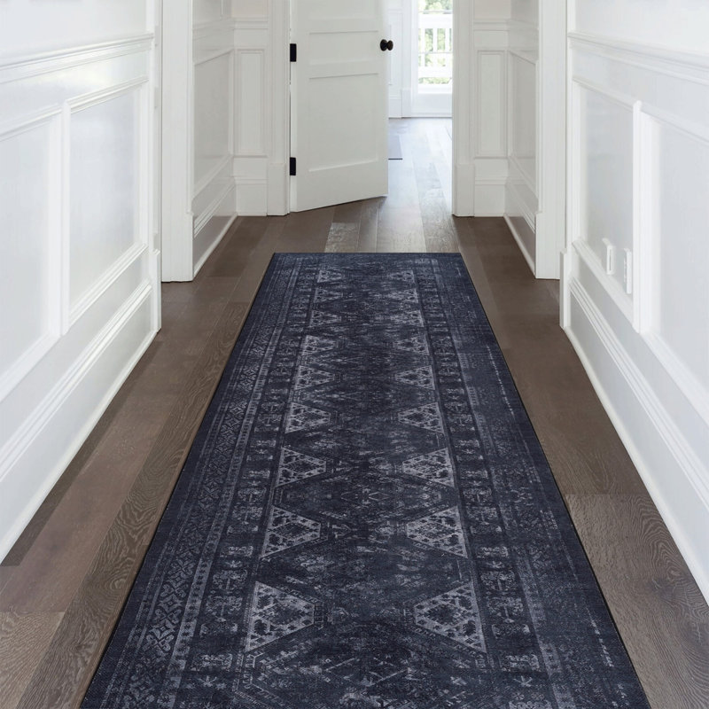 Lint-free, stylish, stain-resistant area rug, Runner 2'6" x 10'