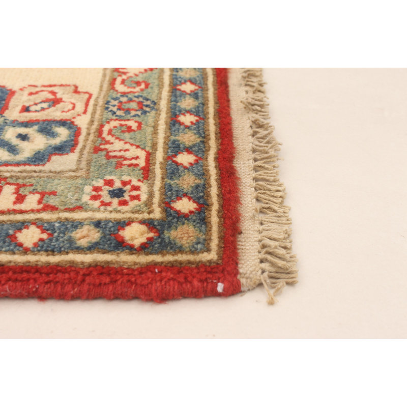 Tapis rouge Finest Gazni 5 pi 1 po x 6 pi 5 po