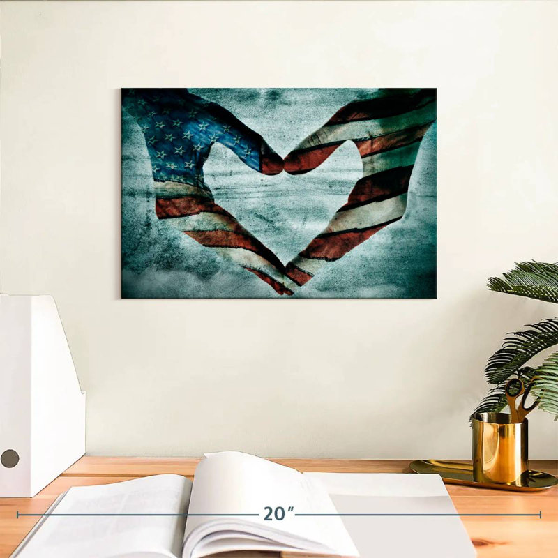 Borges USA Heart Hands, 8" H x 12" W