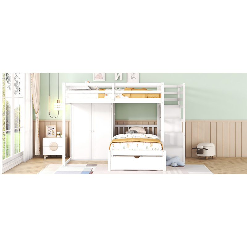 Lit superposé double au-dessus de simple et peu encombrant, solution pour maison moderne en bois massif