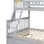 Lit superposé simple au-dessus d'un lit double avec tiroirs, fonction convertible grise, pin et matériau, rails de sécurité en forme de clôture, projet de type assemblage facile-130734245-130734244