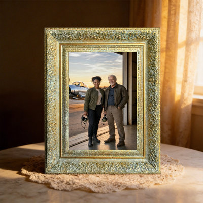 Antique Gold 1PC Heritage Style Picture Frame for 5" x 7" Photos and New Home Gifts