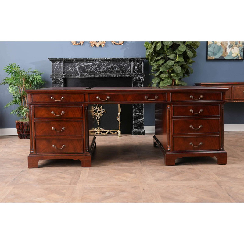Bureau de direction Ceballos, 31" H x 80" W x 46" D, Green