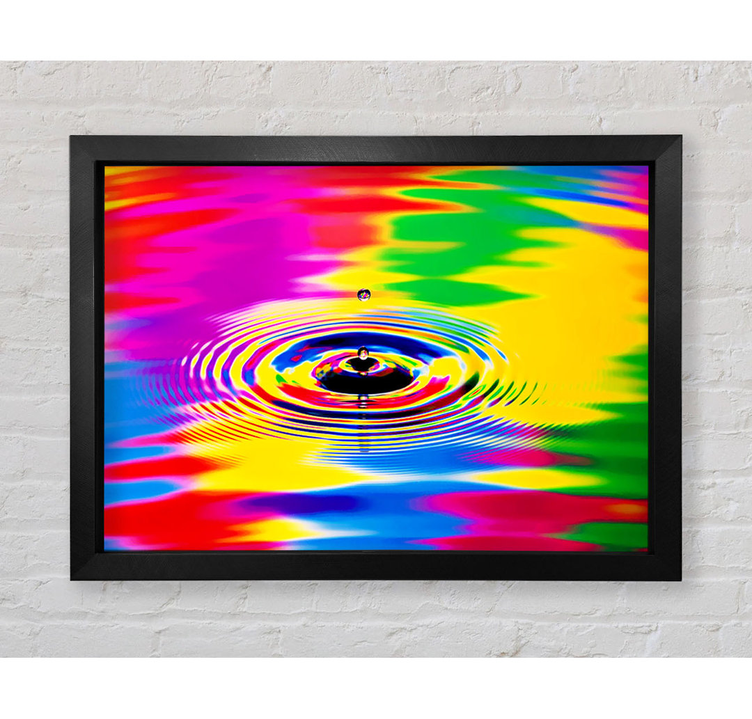 Rainbow Water Ripple Gerahmter Druck