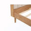 Grand lit en bois avec tête de lit tapissier