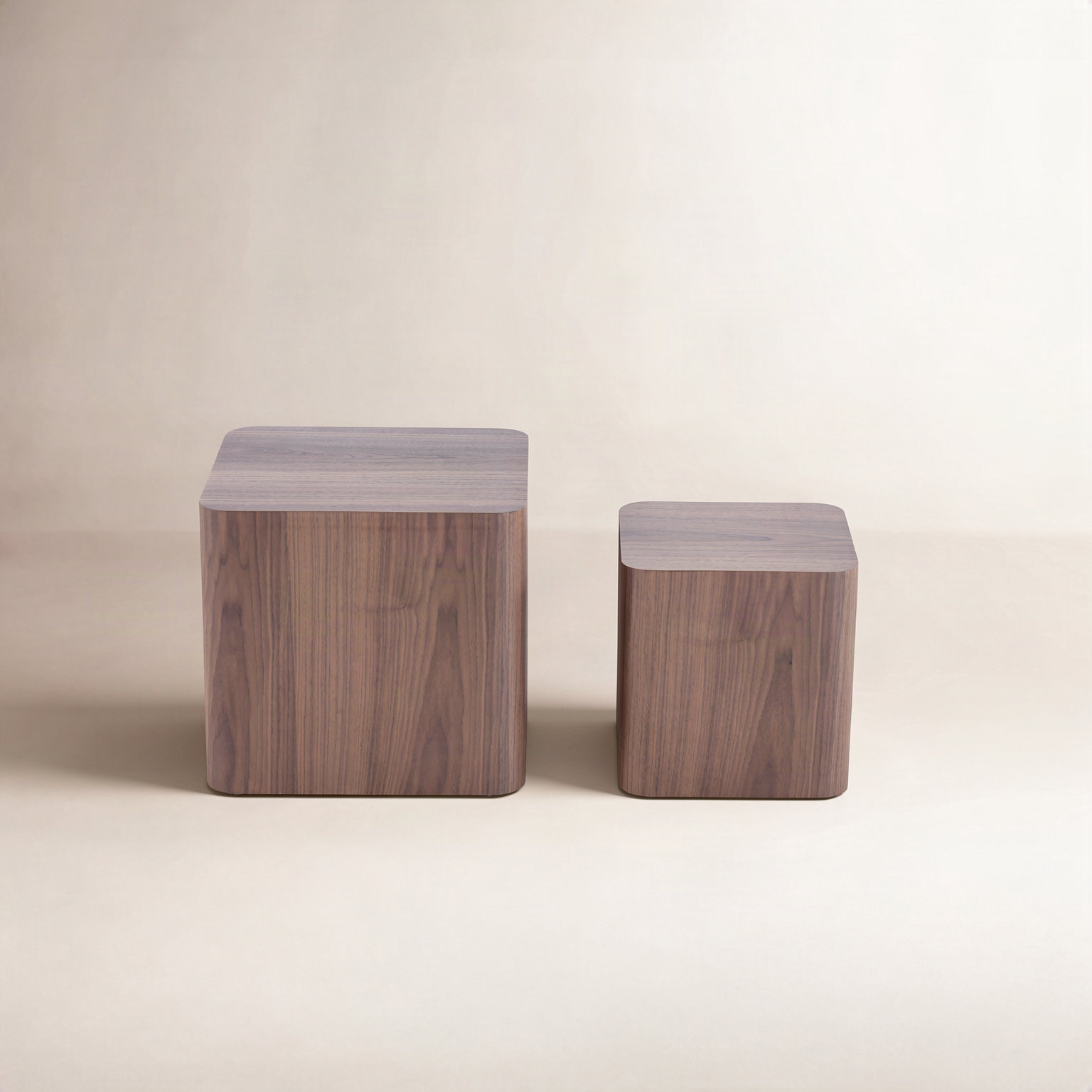 Kelby End Table, Walnut