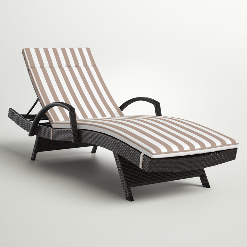 Chaise longue simple inclinable avec coussins 79,25 po Blaise, Brun / Blanc
