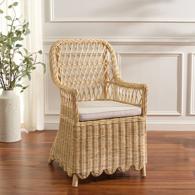 Manon Scallop Accent Chair with Cushon