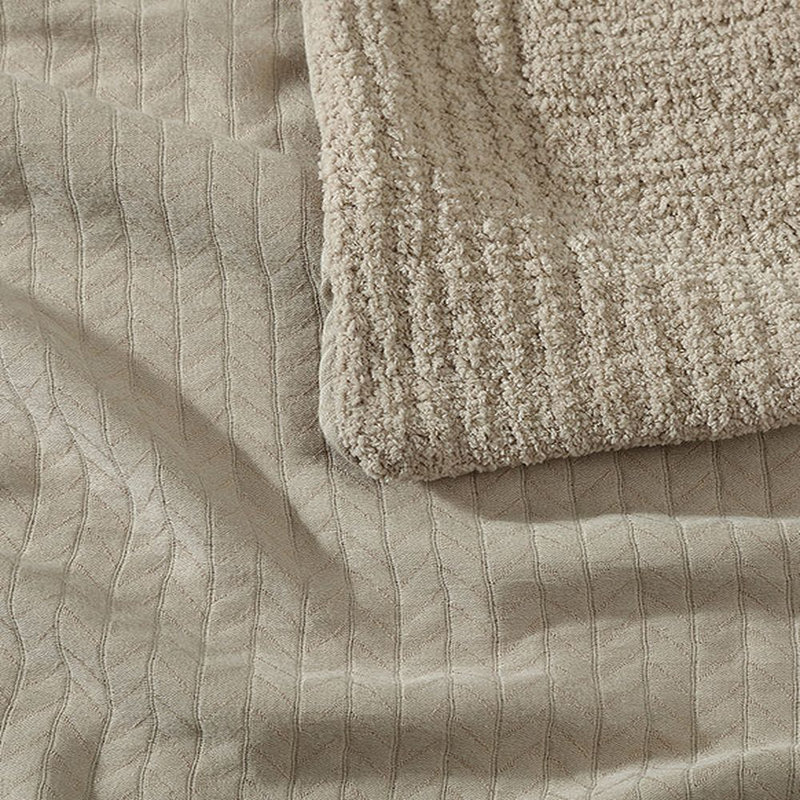 Snug Coverlet, Queen Coverlet, Off White