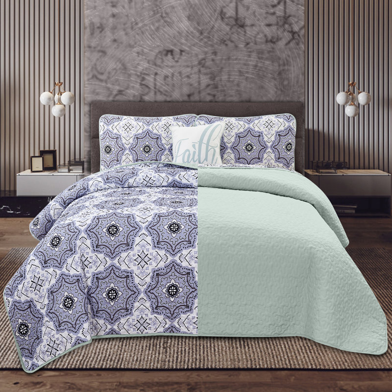 Ensemble de courtepointe réversible en microfibre 4 pièces Gryson, Bleu marine Greyson