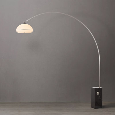 Lampe en arc Iconic 95 po - Mid-Century moderne, acier nickel satiné, base en marbre noir, abat-jour ovale en lucite, intensité variable, ampoule DEL, 95 po de hauteur, compatible avec les maisons intelligentes