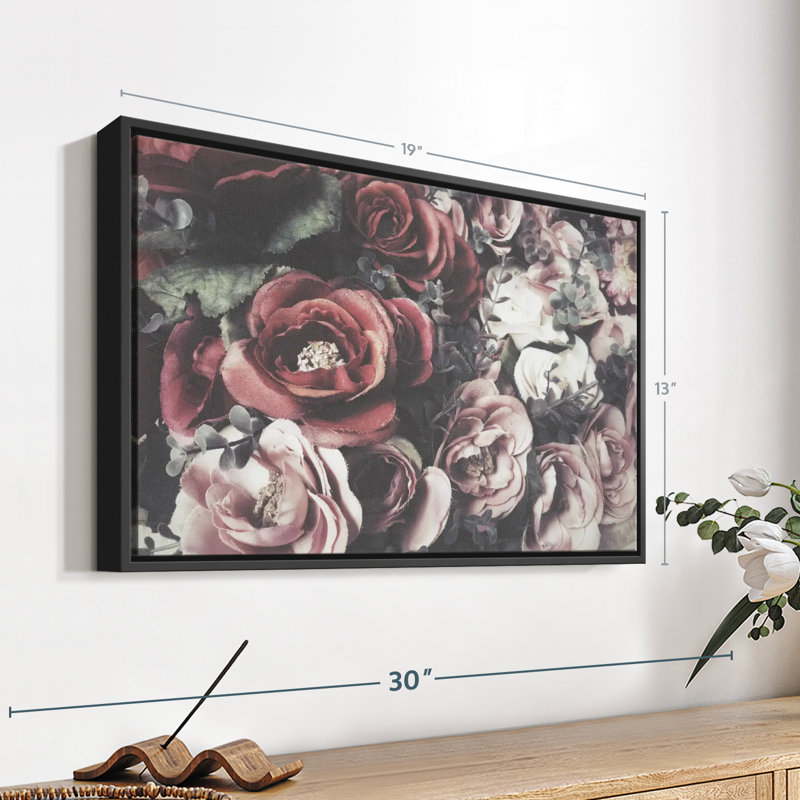 Faux roses, reproduction sur toile, H 13 po x l 19 po