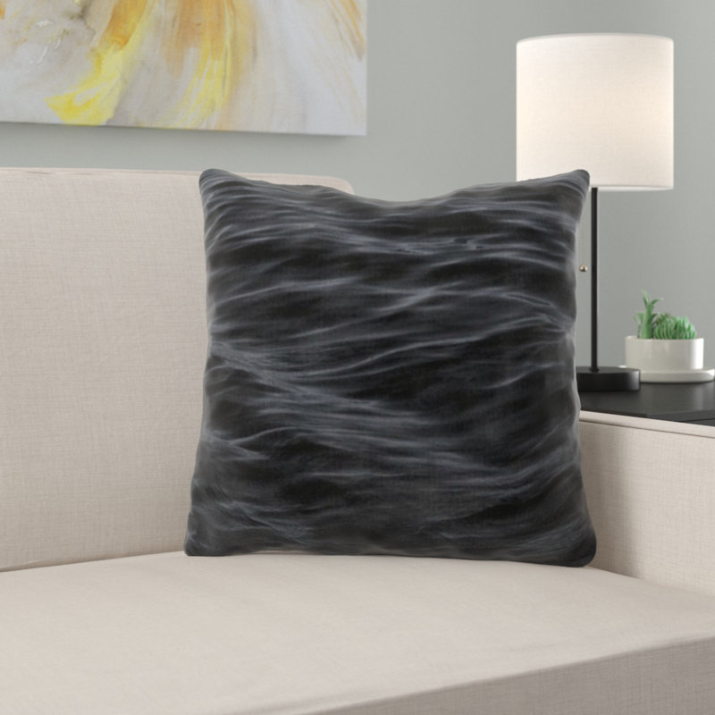 Coussin foncé