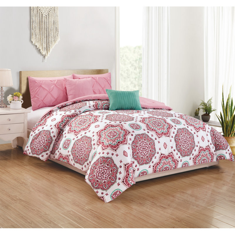 Poar Reversible Comforter Set, King Comforter + 4 Additional Pieces