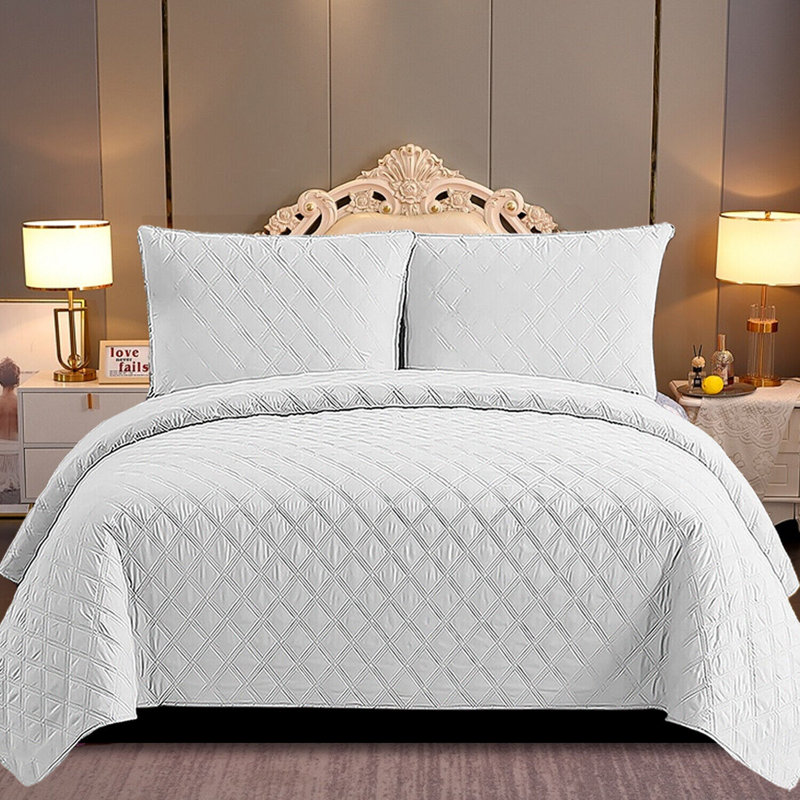 Watsonville Polyester Geometric Shapes Bedspread with Pillow Shams, White, 50 x 220 cm