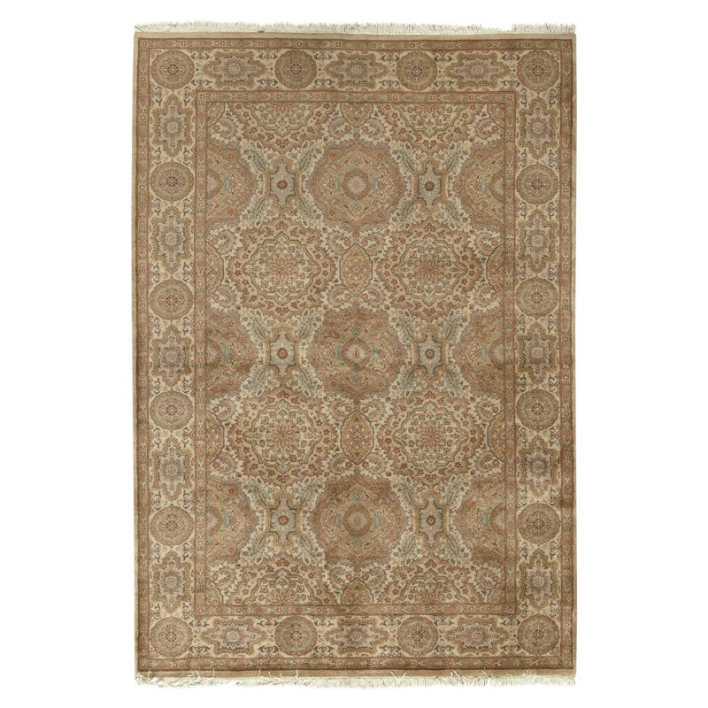 Tapis beige et crème noué à la main de haute qualité