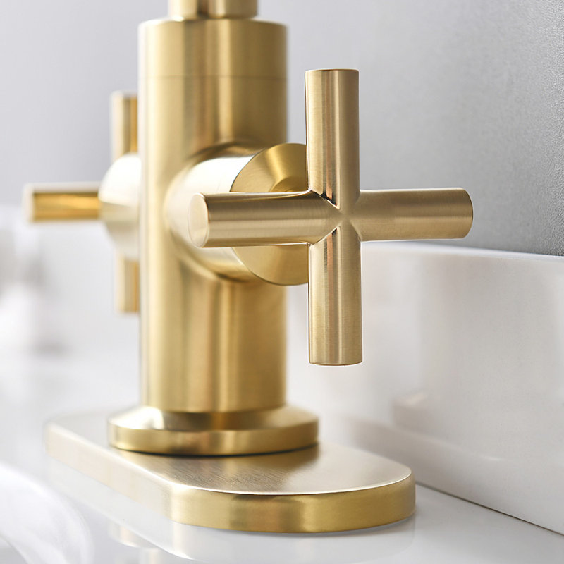 Centerset 2-handle Bathroom Faucet with Drain Assembly