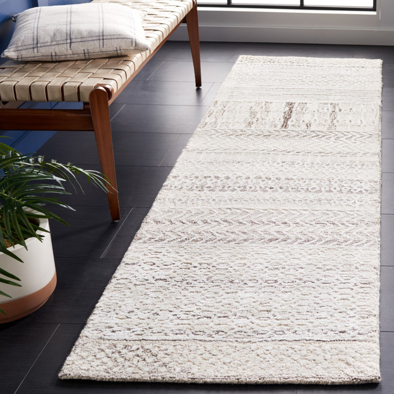 Tajolosa Hand Tufted Viscose/Wool Southwestern Rug in Natural/Ivory, Runner 2'3" x 8'