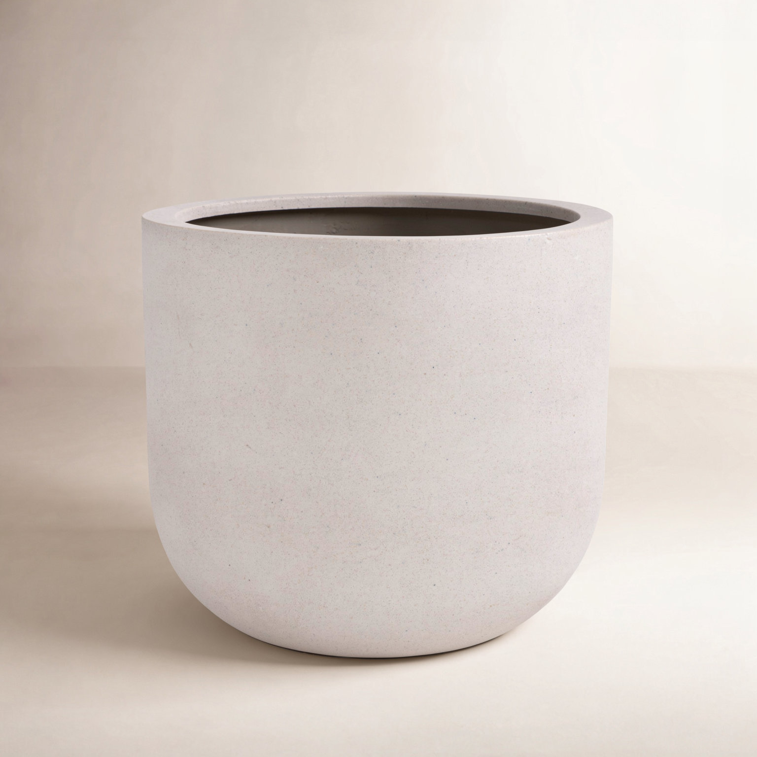 22" Pot Planter, Beige