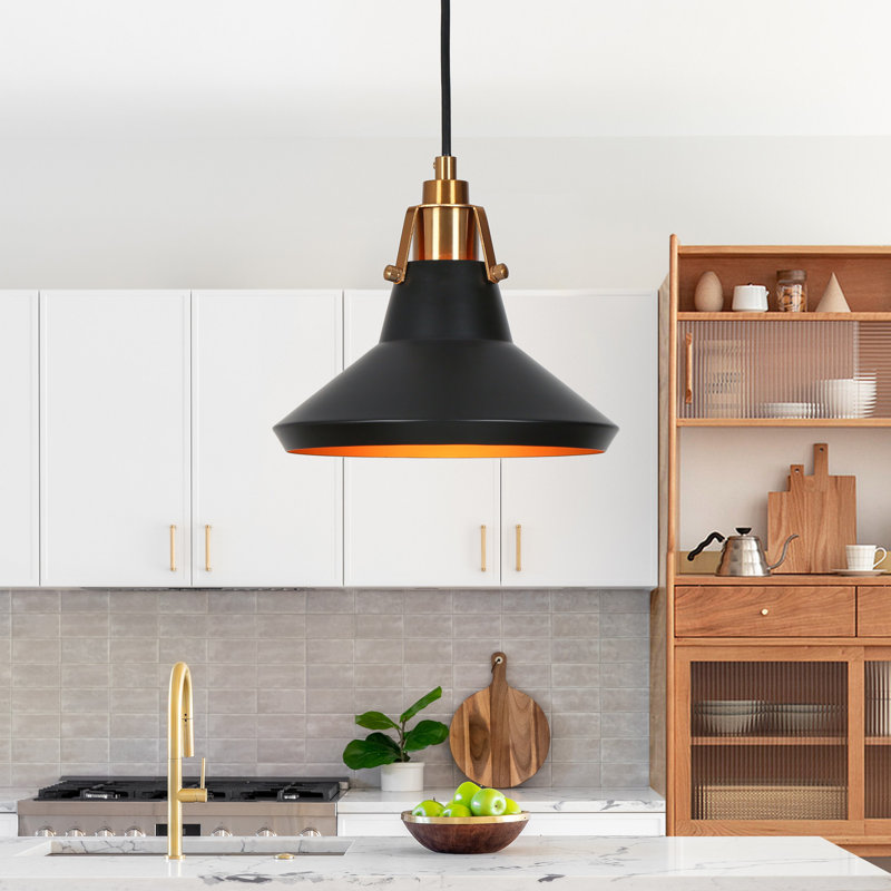 Luminaire suspendu conique à 1 lumière Germanton, Noir