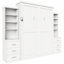 Lit escamotable blanc pleine grandeur avec étagères et tiroirs de rangement ouverts, lit mural escamotable gain de place pour les petits appartements