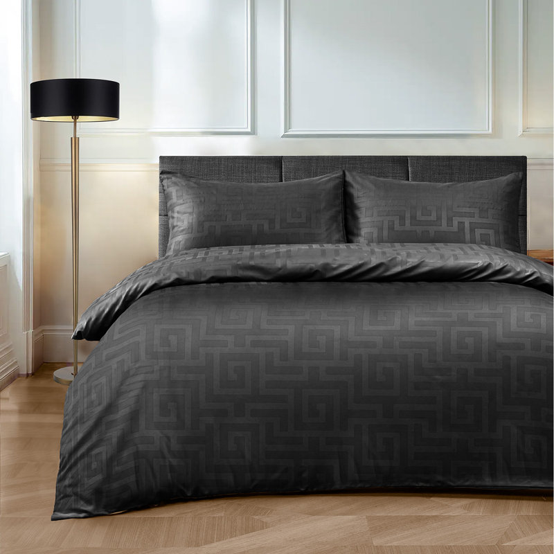 Polyester Solid Colour Duvet Cover Set with Pillowcases, Black