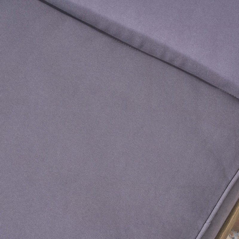 Chaise longue de patio en bois
