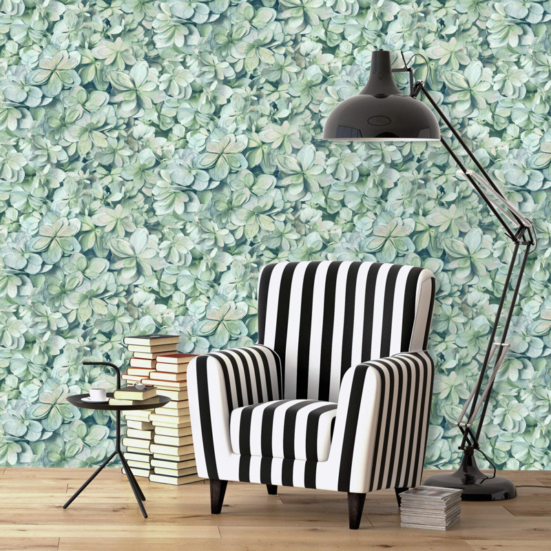 Rouleau de papier peint adhésif Lorelai Hydrangea L 18,86 pi x l 18 po