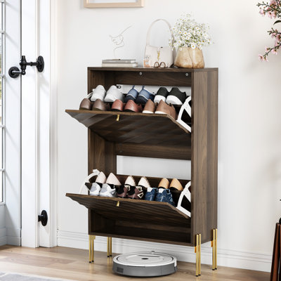 Armoire à chaussures autoportante en noyer de 23,6 pouces de style moderne Mid-Century, or, cloisons de tiroir réglables et plateau spacieux pour décorations, panneau ondulé diagonal, support ouvert
