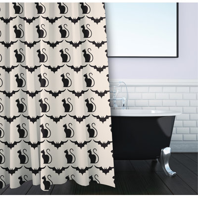 Doublure de rideau de douche simple en polyester Deneesha