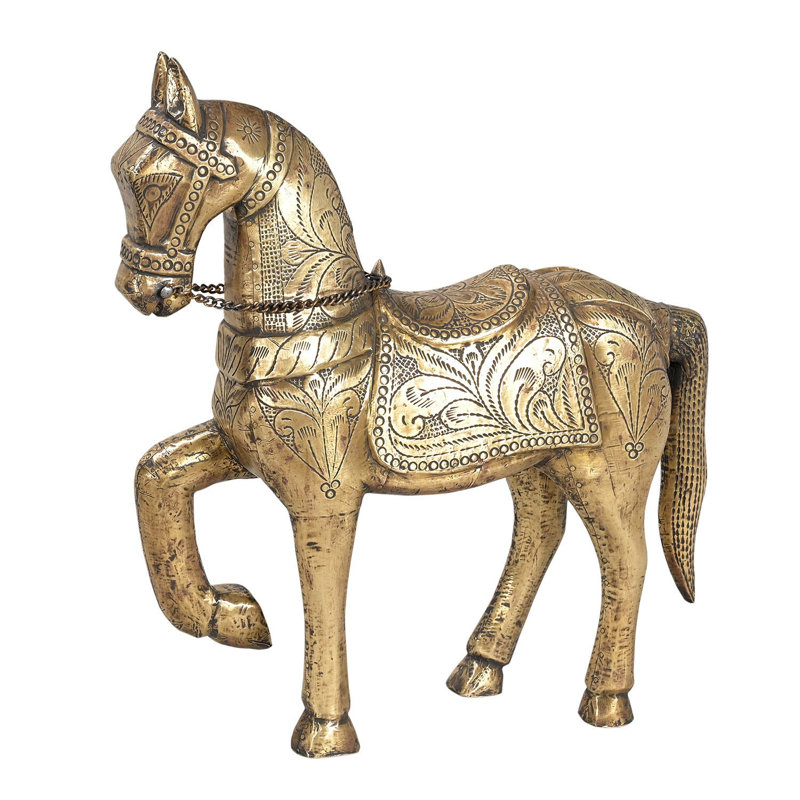 Figurines & Sculptures