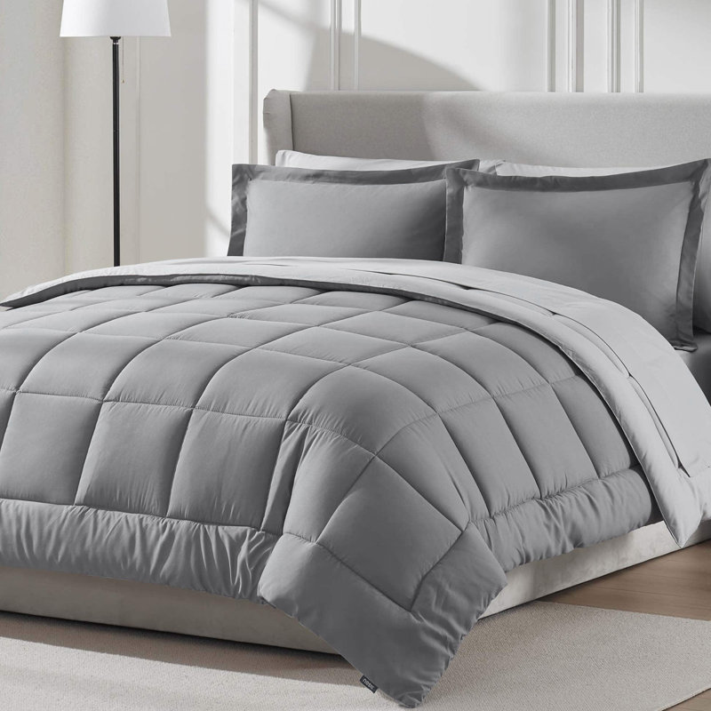 Ensemble d'édredon réversible avec draps Bed-in-a-bag, Gris, Édredon double et 5 pièces supplémentaires