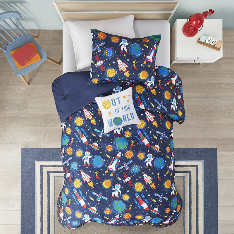 Jason Outer Space Comforter Set, Queen Comforter + 2 Shams + 1 Pillow