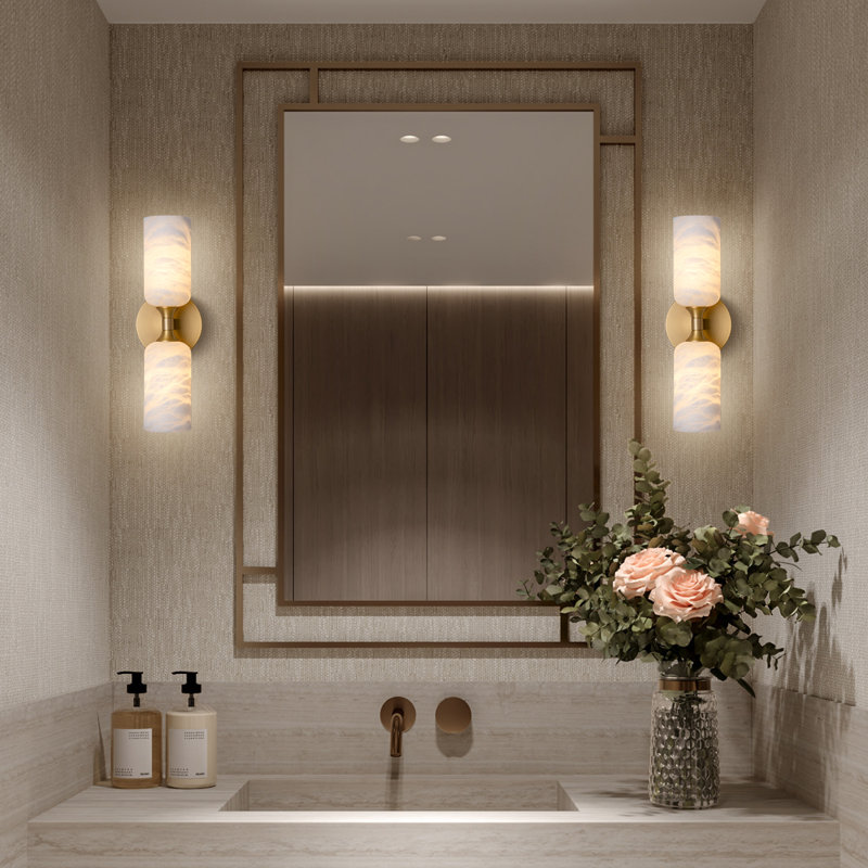 Applique murale de salle de bain moderne en marbre blanc albâtre 14 po Aleinah, Laiton
