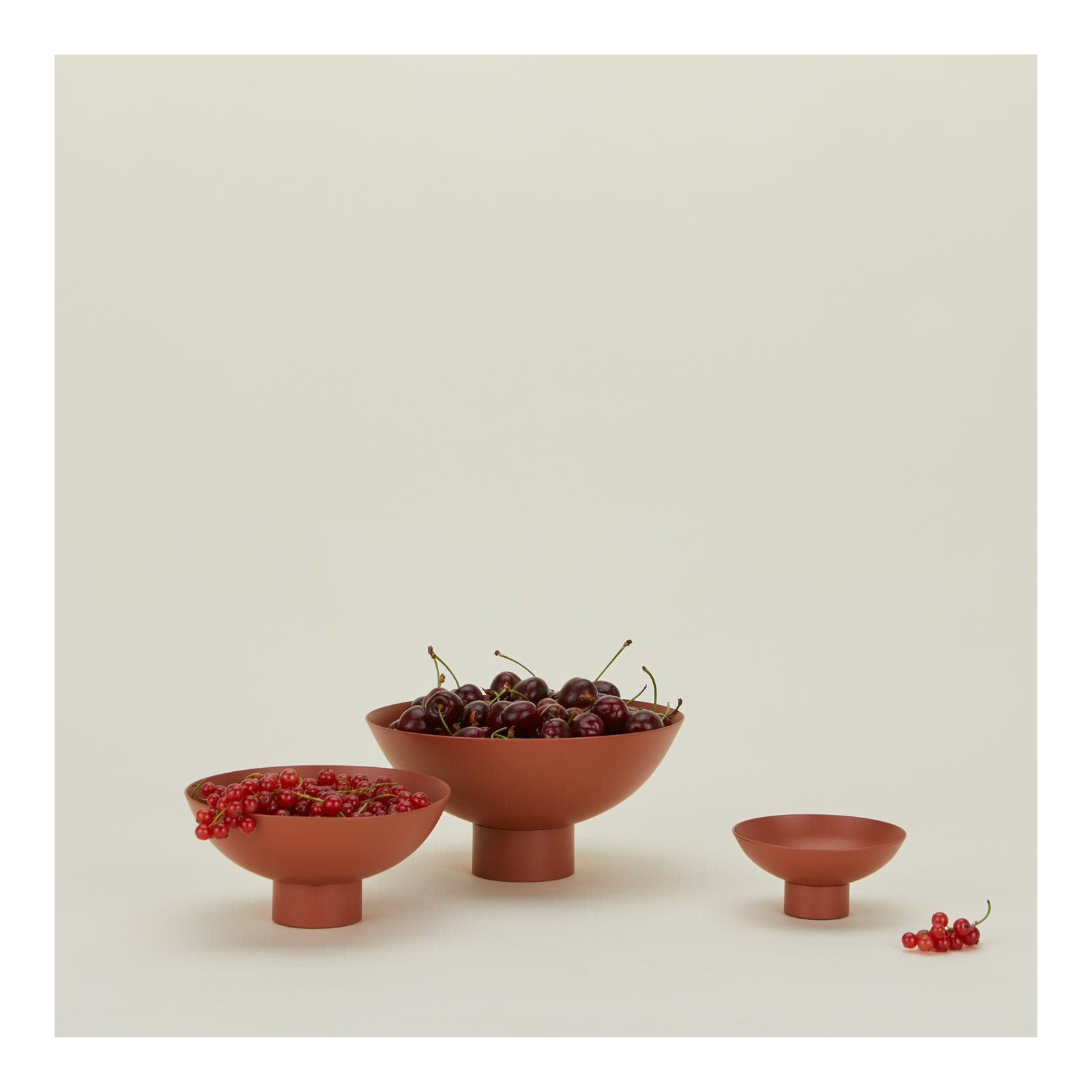 Essential Footed Bowl - Medium, Terracotta