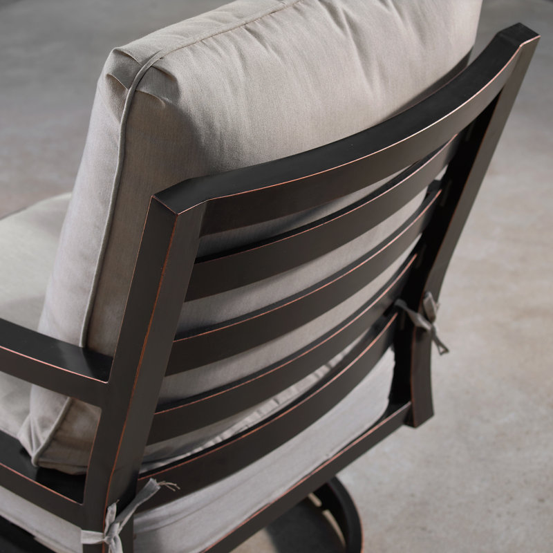 Mhyrren Outdoor Swivel Lounge Chair