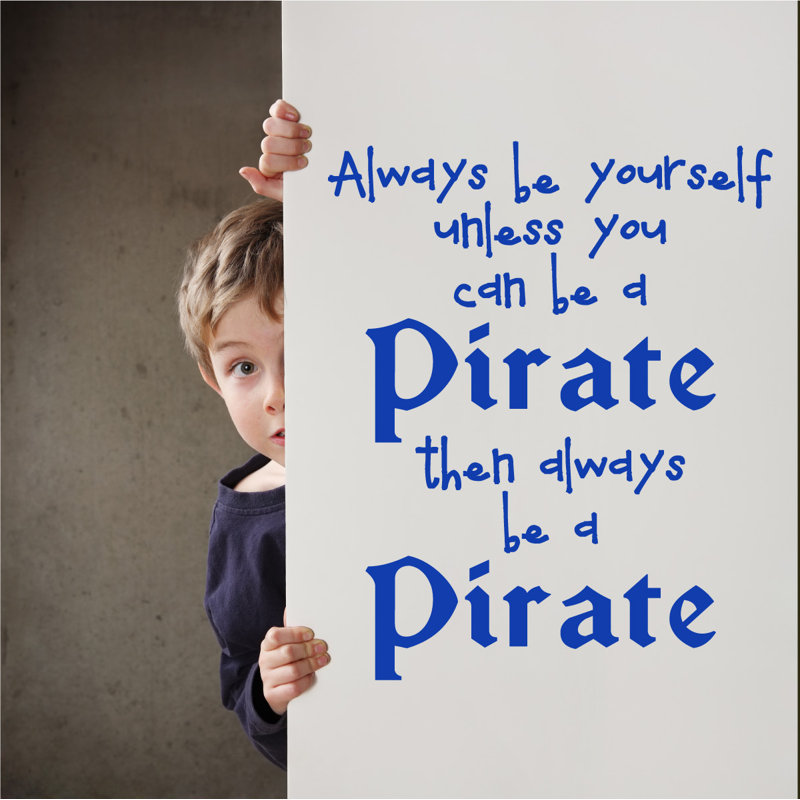 Décalcomanie murale toujours en pirate, H 26 po x l 21 po x P 0,01 po, Bleu foncé