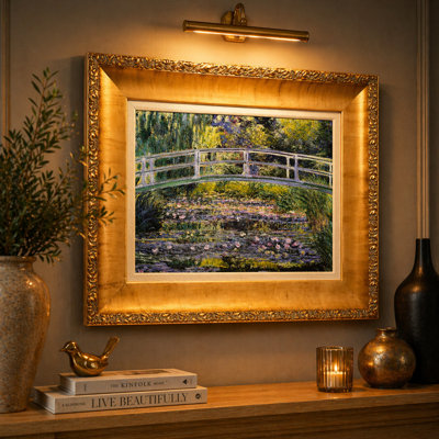 Nénuphars avec pont encadré sur bois par Claude Monet